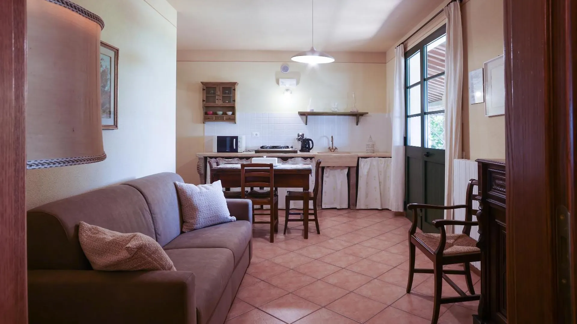 Agriresidence Debbiare Riparbella 0*,